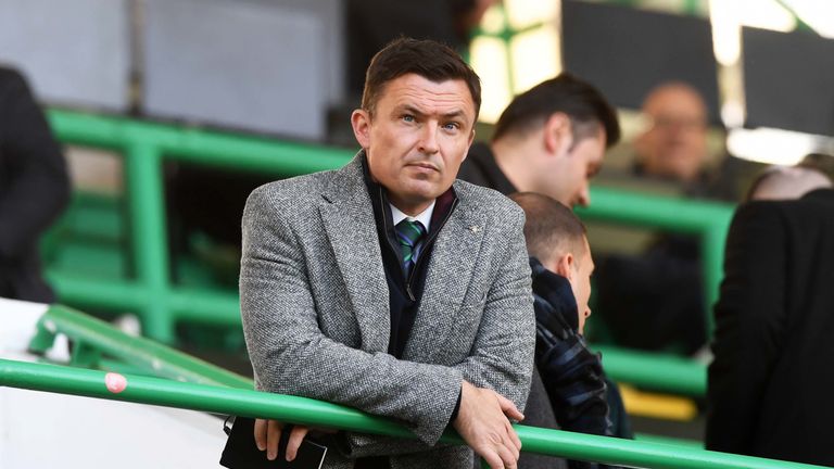 Hibs manager Paul Heckingbottom 