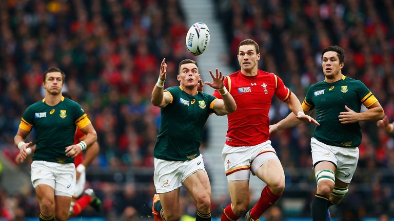 Jesse Kriel and George North compete for possession during the 2015 Rugby World Cup quarter-final