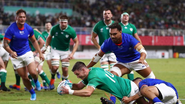 Johnny Sexton scores his second try against Samoa