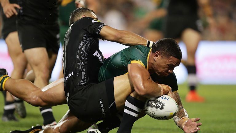 WOLLONGONG, AUSTRALIA - OCTOBER 25: Tyson Frizell of Australia scores a try during the International Rugby League Test Match between the Australian Kangaroos and the New Zealand Kiwis at WIN Stadium on October 25, 2019 in Wollongong, Australia. (Photo by Mark Metcalfe/Getty Images)