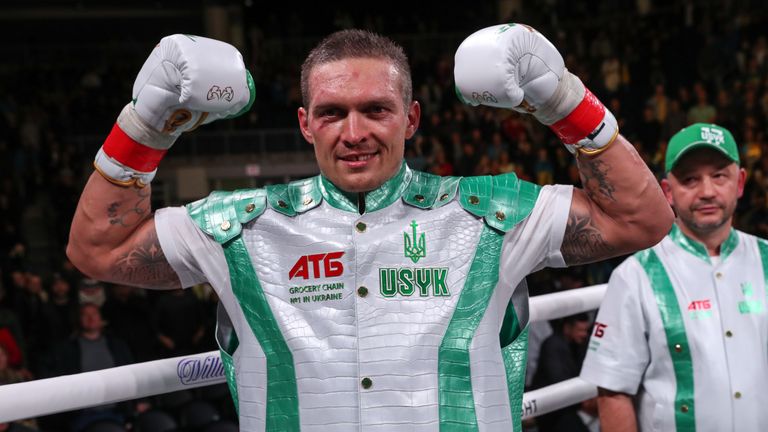 October 12, 2019; Chicago, IL, USA; Oleksandr Usyk and Chazz Witherspoon during their October 12, 2019 Matchroom Boxing USA fight at the Wintrust Arena. Mandatory Credit: Ed Mulholland/Matchroom Boxing USA