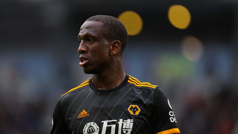 Willy Boly ha jugado ocho veces en la Premier League esta temporada