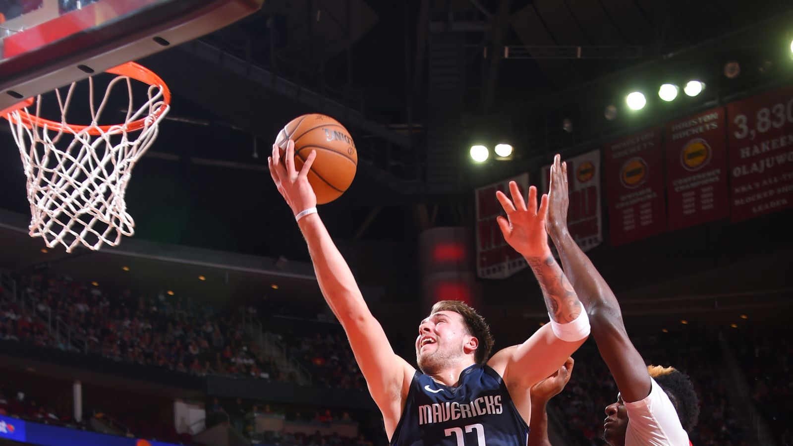 Luka Doncic scores 41 points to lead Mavericks past Rockets | NBA News ...