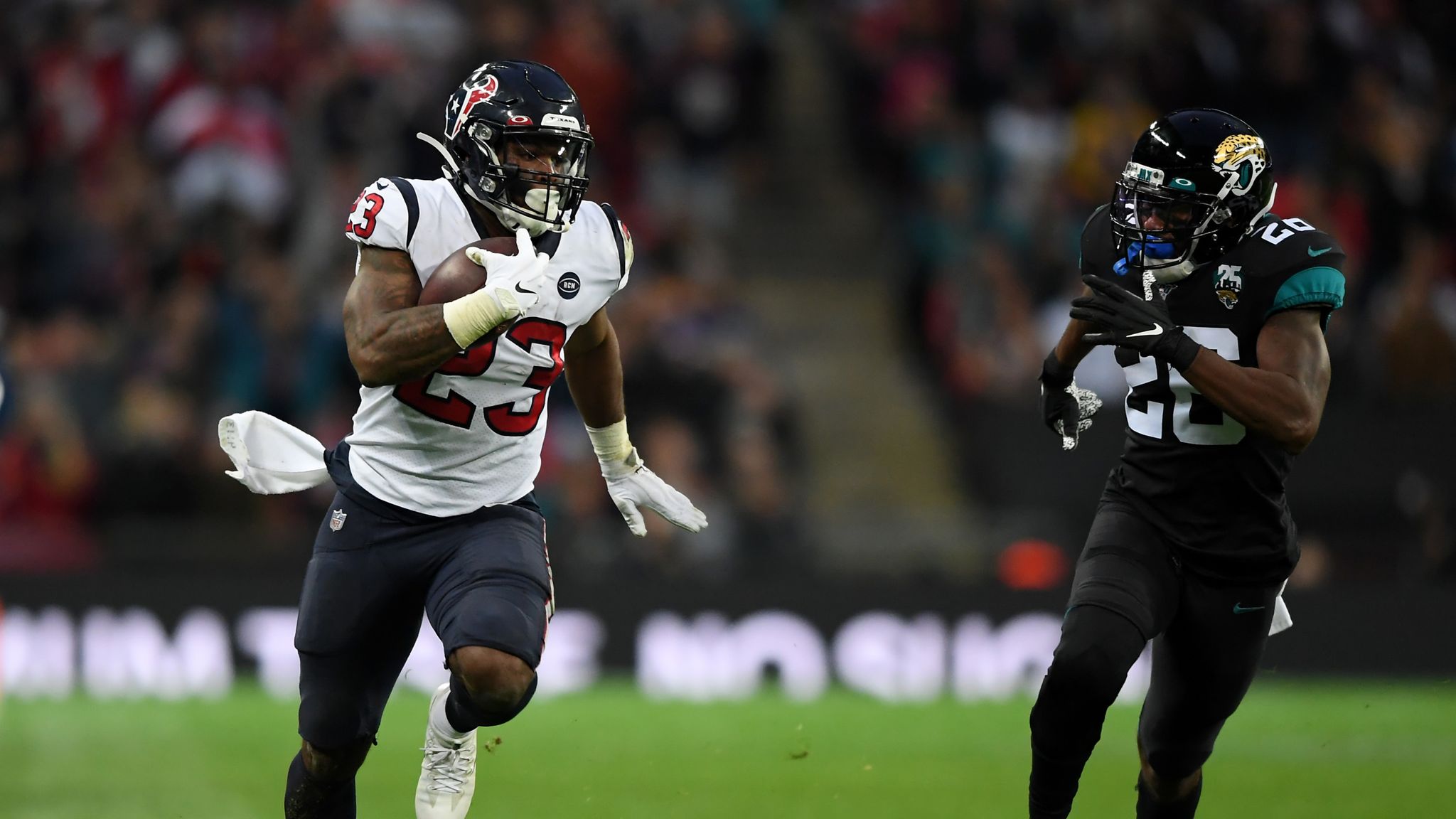 London mauling: Texans romp past Jaguars