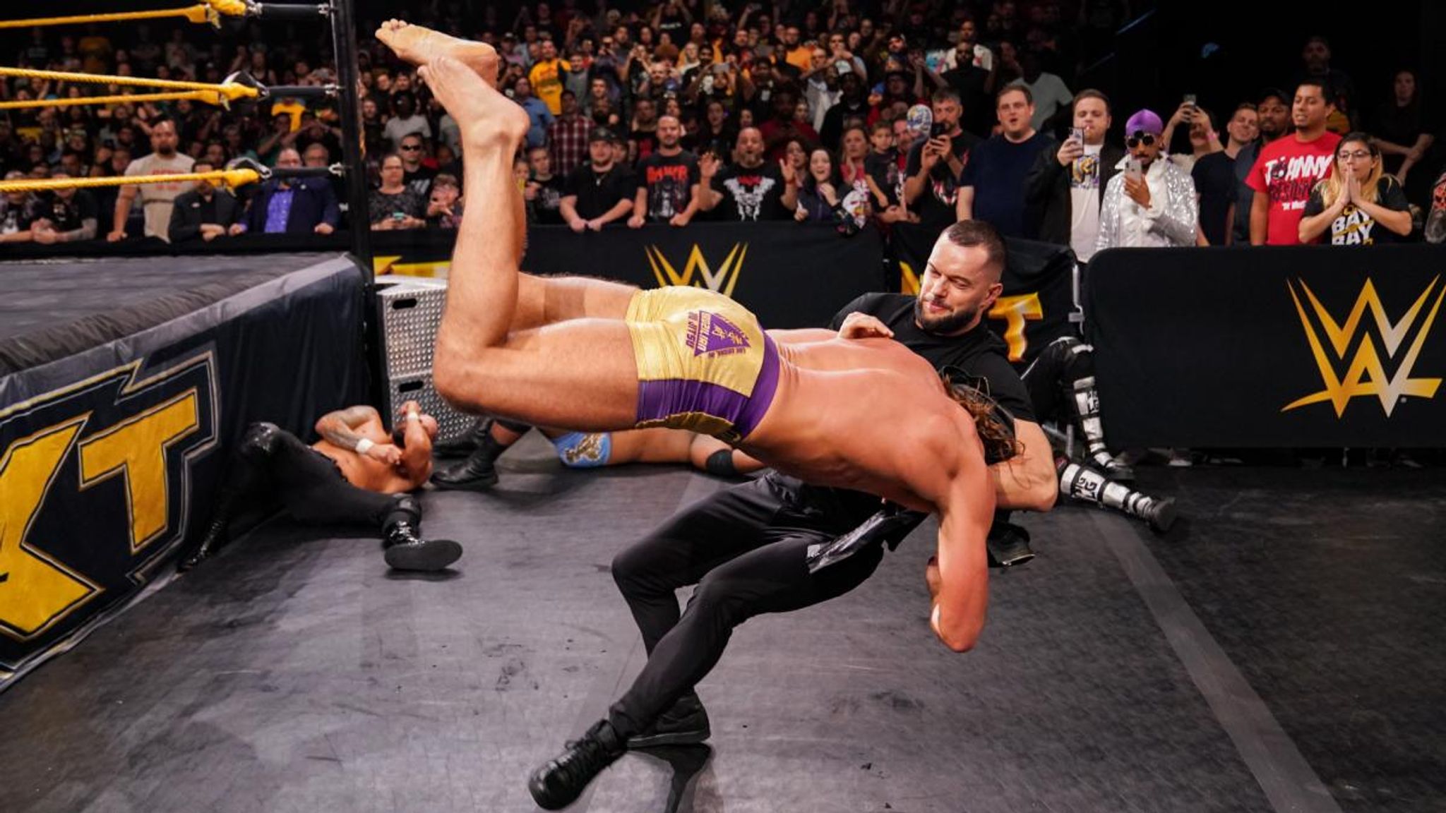 Resultado de imagen de ricochet aj styles"