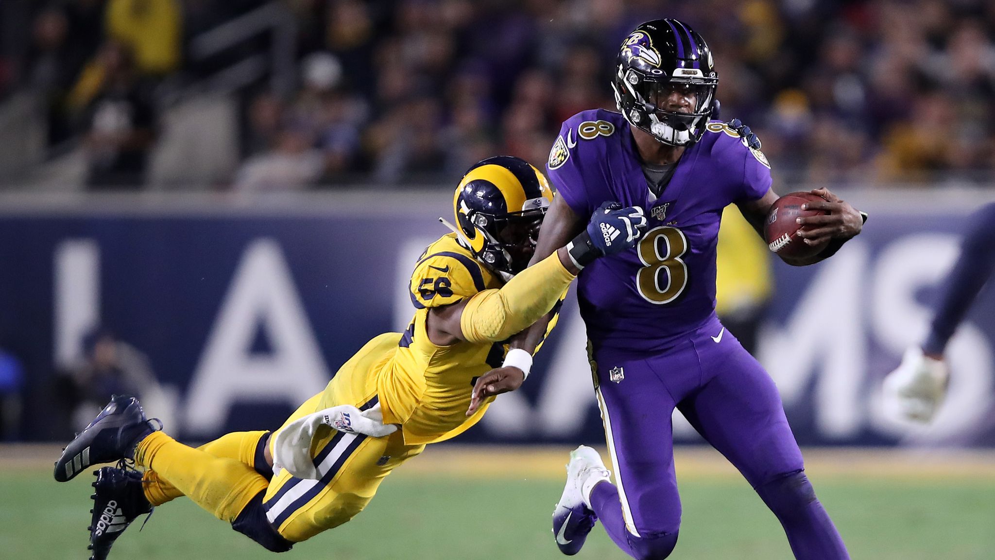 capacidad vestíbulo italiano Lamar Jackson: Baltimore Ravens quarterback takes major MVP stride | NFL  News | Sky Sports