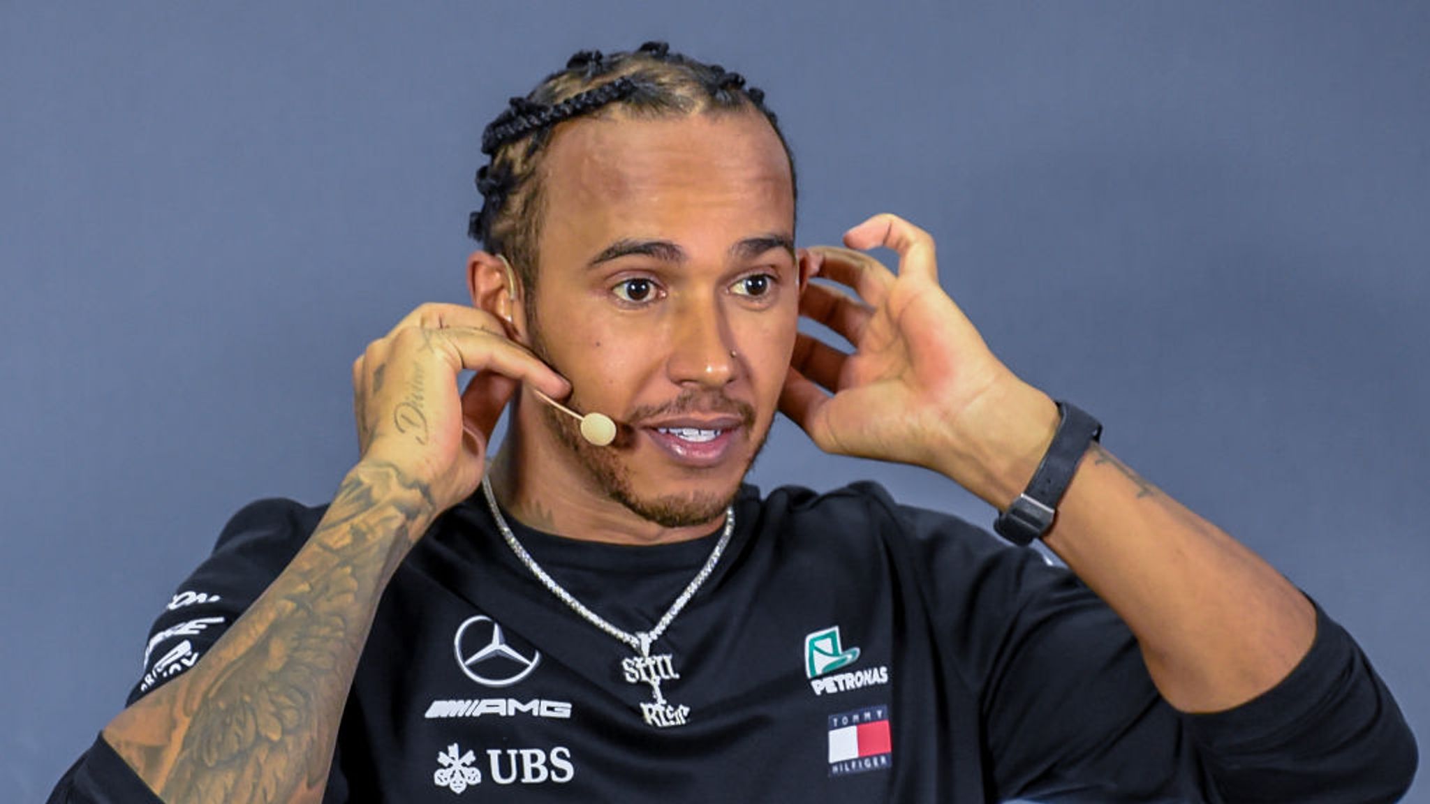 How the world reacted to Lewis Hamilton's sixth world championship