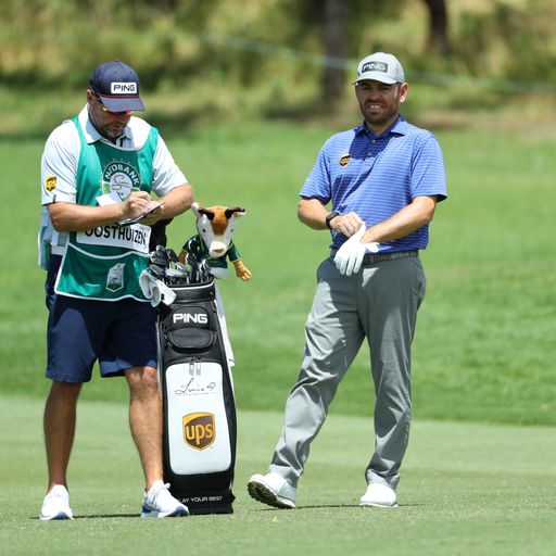 Oosthuizen three clear on home soil