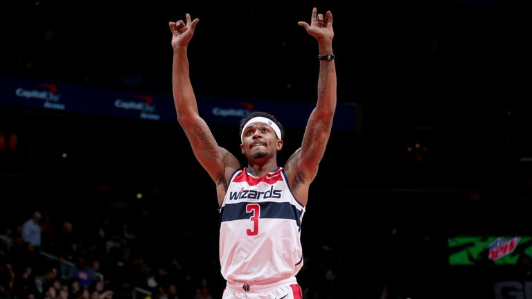 Bradley Beal celebrates a basket during the Washington Wizards&#39; win over the Detroit Pistons