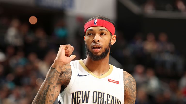 Brandon Ingram pumps his fist during the Pelicans&#39; win over the Hornets