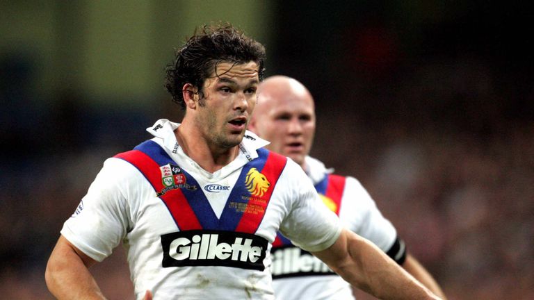 Pix: John Clifton/SWpix.com International Rugby League. Gillette Tri Nations Series. Great Britain v Australia. 30/10/2004..>>COPYRIGHT PICTURE>>SIMON WI:LKINSON>>01943 608782>>..Great Britains captain Andy Farrell