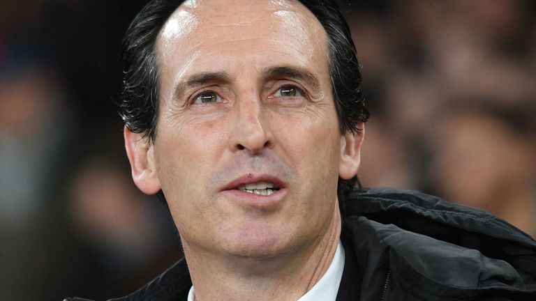 Unai Emery has hit back at the Arsenal supporters