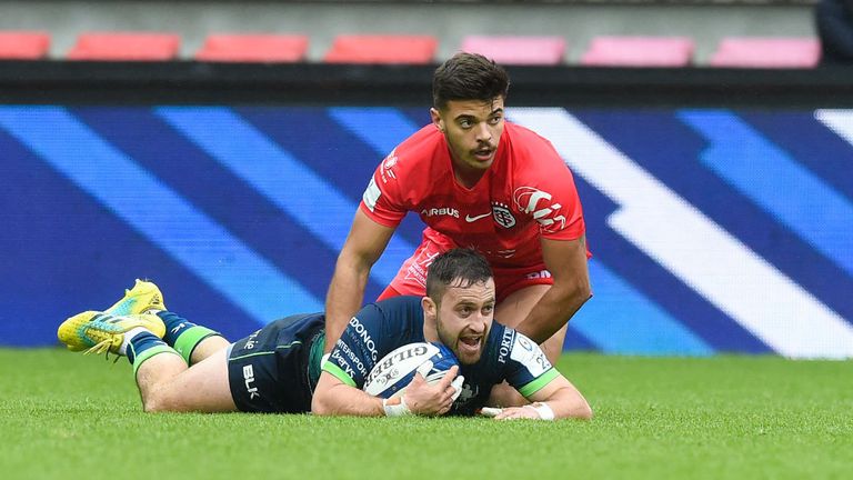 23 November 2019; Caolin Blade of Connacht scores the second try during the Heineken Champions Cup Pool 5 Round 2 match between Toulouse and Connacht at Stade Ernest Wallon in Toulouse, France. Photo by Alexandre Dimou/Sportsfile