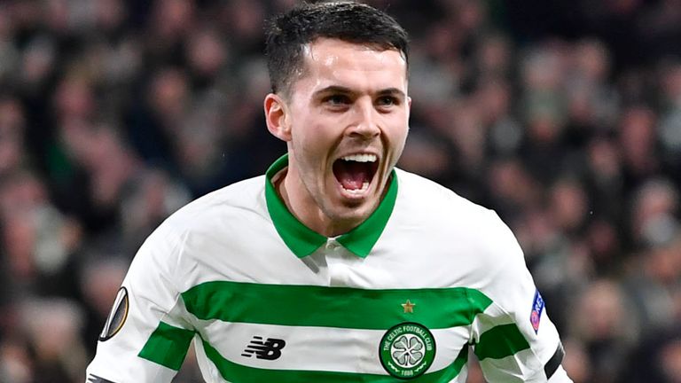 Celtic&#39;s Lewis Morgan celebrates after he makes it 1-0 during the UEFA Europa League Group E match between Celtic and Stade Rennes at Celtic Park 