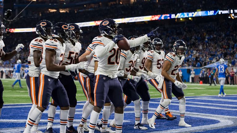 The Chicago Bears celebrate on Thanksgiving