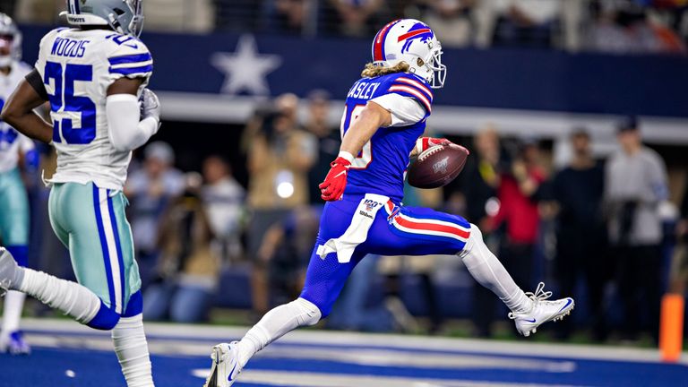 Bills crush Cowboys on Thanksgiving; Josh Allen, Ed Oliver make