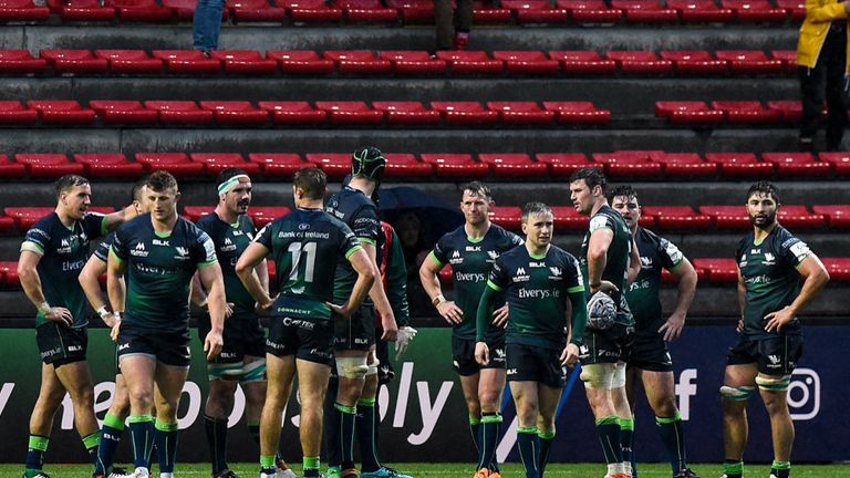 23 November 2019; The Connacht team dejected after their defeat during the Heineken Champions Cup Pool 5 Round 2 match between Toulouse and Connacht at Stade Ernest Wallon in Toulouse, France. Photo by Alexandre Dimou/Sportsfile