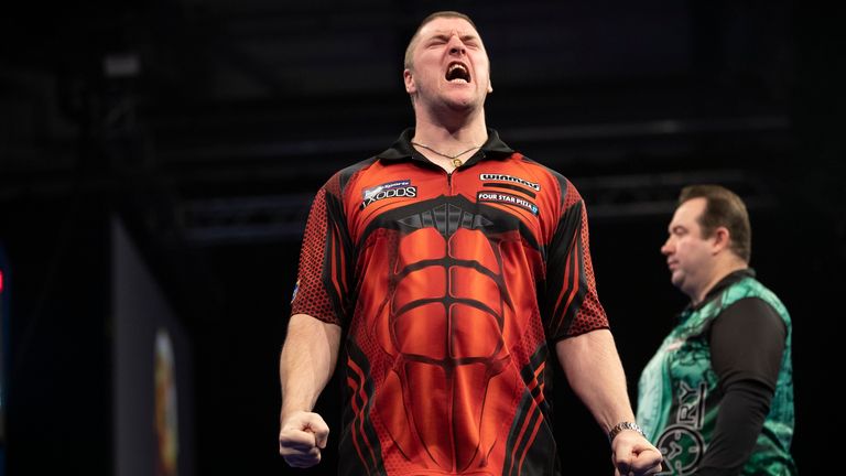 Daryl Gurney venció a su compatriota para organizar un enfrentamiento con Michael Smith