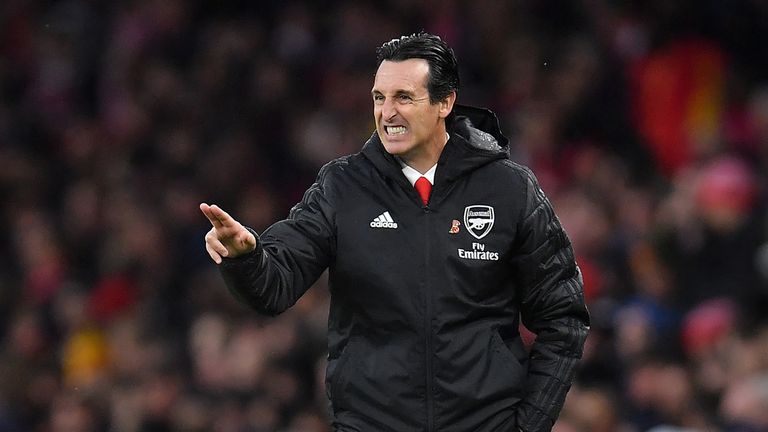 Arsenal manager Unai Emery stands on the touchline during their draw with Wolves.