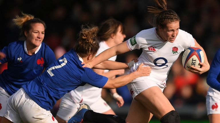 Emily Scarratt looks to break for the Red Roses