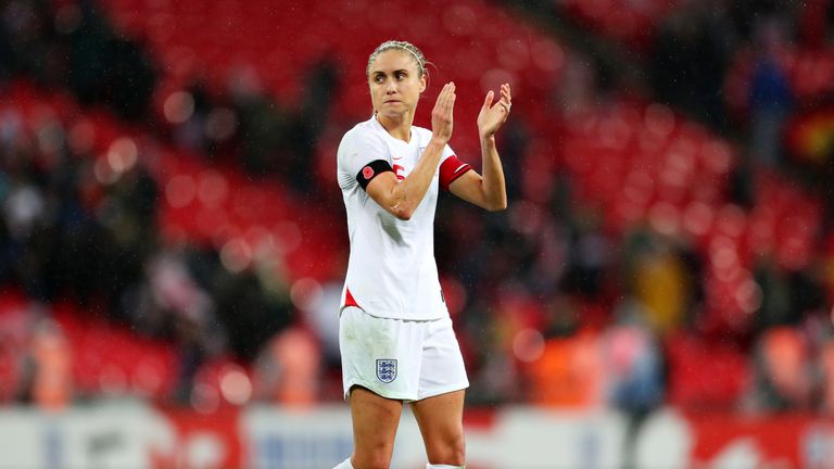 Steph Houghton espera que la campaña ayude a poner sonrisas en los rostros de las personas