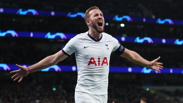 Harry Kane of Tottenham Hotspur celebrates after scoring his team's fourth goal during the UEFA Champions League group B match between Tottenham Hotspur and Olympiacos FC at Tottenham Hotspur Stadium 