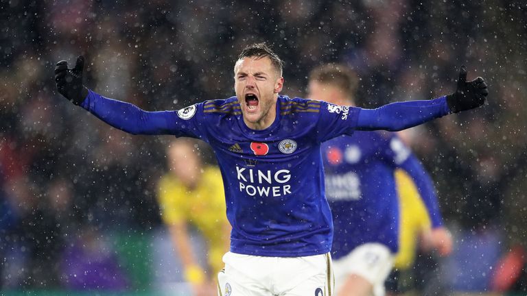 Fans say Jamie Vardy is 'finished' after improbable miss in Leicesters  defeat by Newcastle - Daily Star