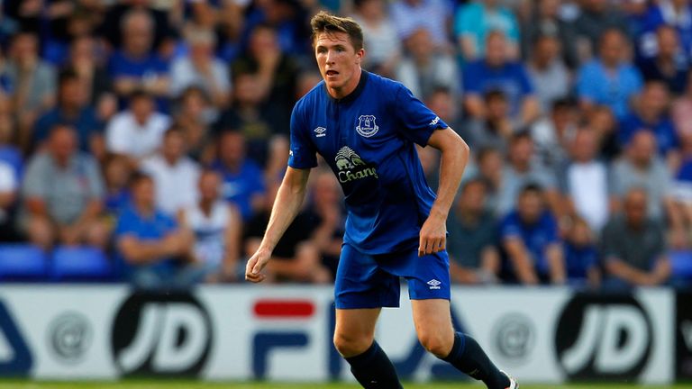 John Lundstram had hoped to break into the Everton first team but found opportunities curtailed when Roberto Martinez took over from David Moyes