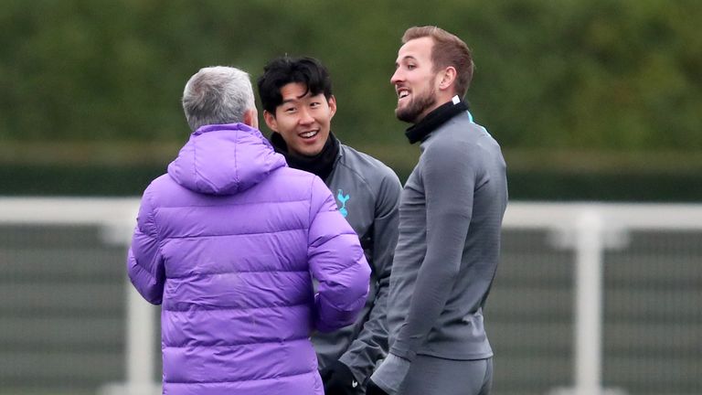 Jose Mourinho speaks with Harry Kane and Heung-min Son during Tottenham first team training on November 25, 2019