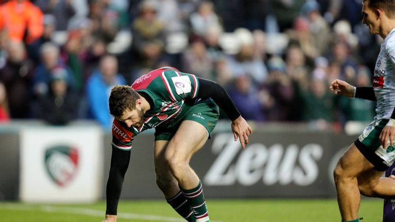 LEICESTER, ENGLAND - NOVEMBER 16: Jonah Holmes of Leicester Tigers scores a try during the European Rugby Challenge Cup Round 1 match between Leicester Tigers and Pau at Welford Road Stadium on November 16, 2019 in Leicester, England. (Photo by James Baylis via Malcolm Couzens/Getty Images)