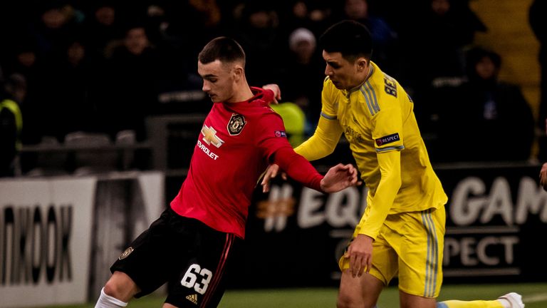 Dylan Levitt hizo su debut completo en el United en el mediocampo