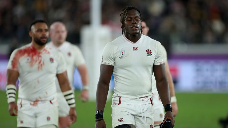 A dejected Maro Itoje reacts to England&#39;s World Cup final defeat against South Africa