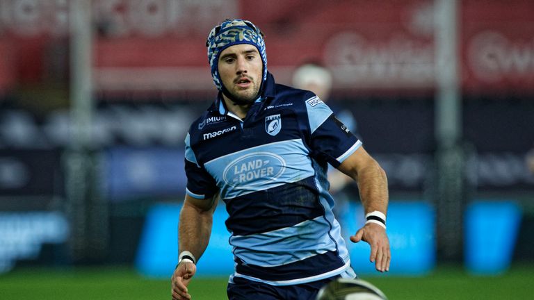 SWANSEA, WALES - JANUARY 05: Matthew Morgan of the Cardiff Blues in action during the Guinness Pro14 match between the Ospreys and Cardiff Blues at the Liberty Stadium on January 05, 2019 in Swansea, Wales. (Photo by Athena Pictures/Getty Images)