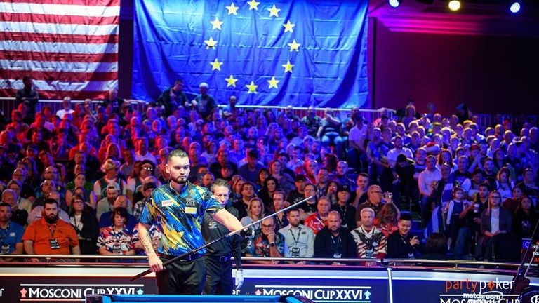 Team Europe focus on the table on day two (Credit: JP Parmentier/Matchroom Multi Sport’) 