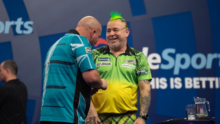 Peter Wright continuó su búsqueda de otro título importante con una rotunda victoria por 10-3 sobre el segundo sembrado Rob Cross