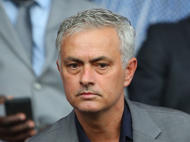 Tottenham Hotspur appoints José Mourinho as manager