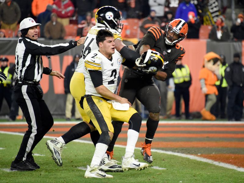 Inexcusable': Browns' Myles Garrett denounced for helmet attack on Steelers'  QB