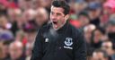 Silva on brink, Moyes ready to step in