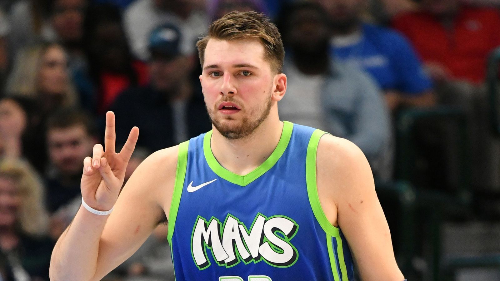 Mavericks All-Star Doncic leaves game with ankle injury