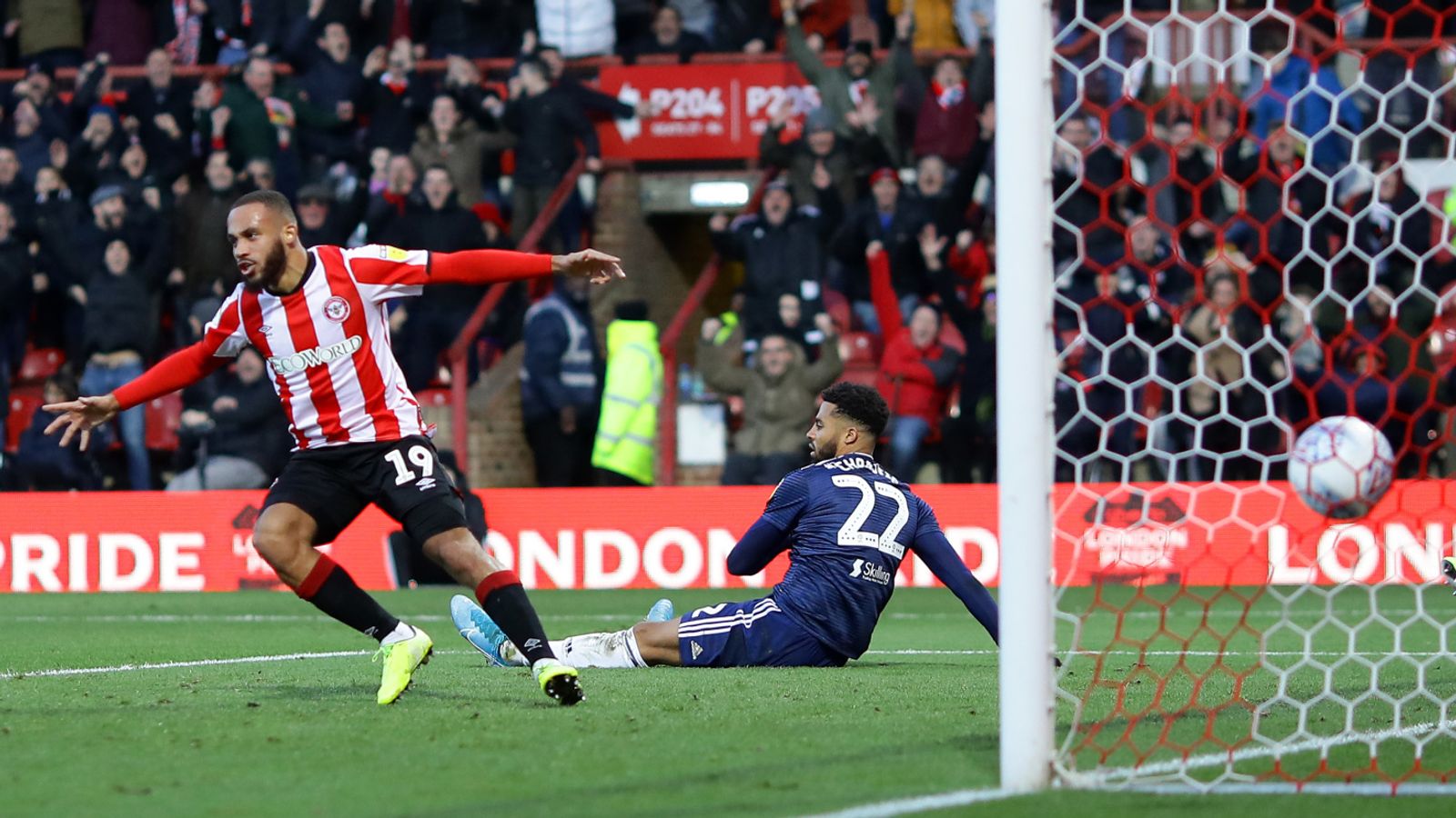Brentford 1 0 Fulham Bryan Mbeumo Scores Winner In West London Derby Brentford 1 0 Fulham Bryan Mbeumo Scores Winner In West London Derby