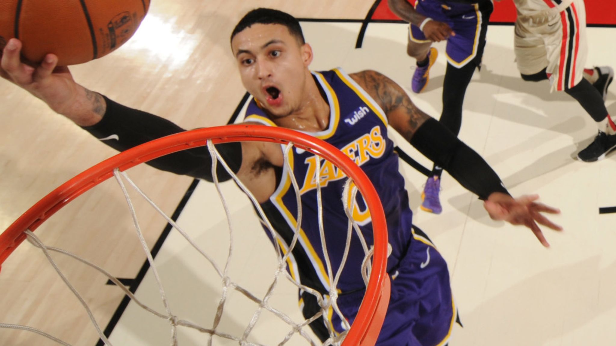 Twitter, Lakers fans have strong reactions to Kyle Kuzma's new