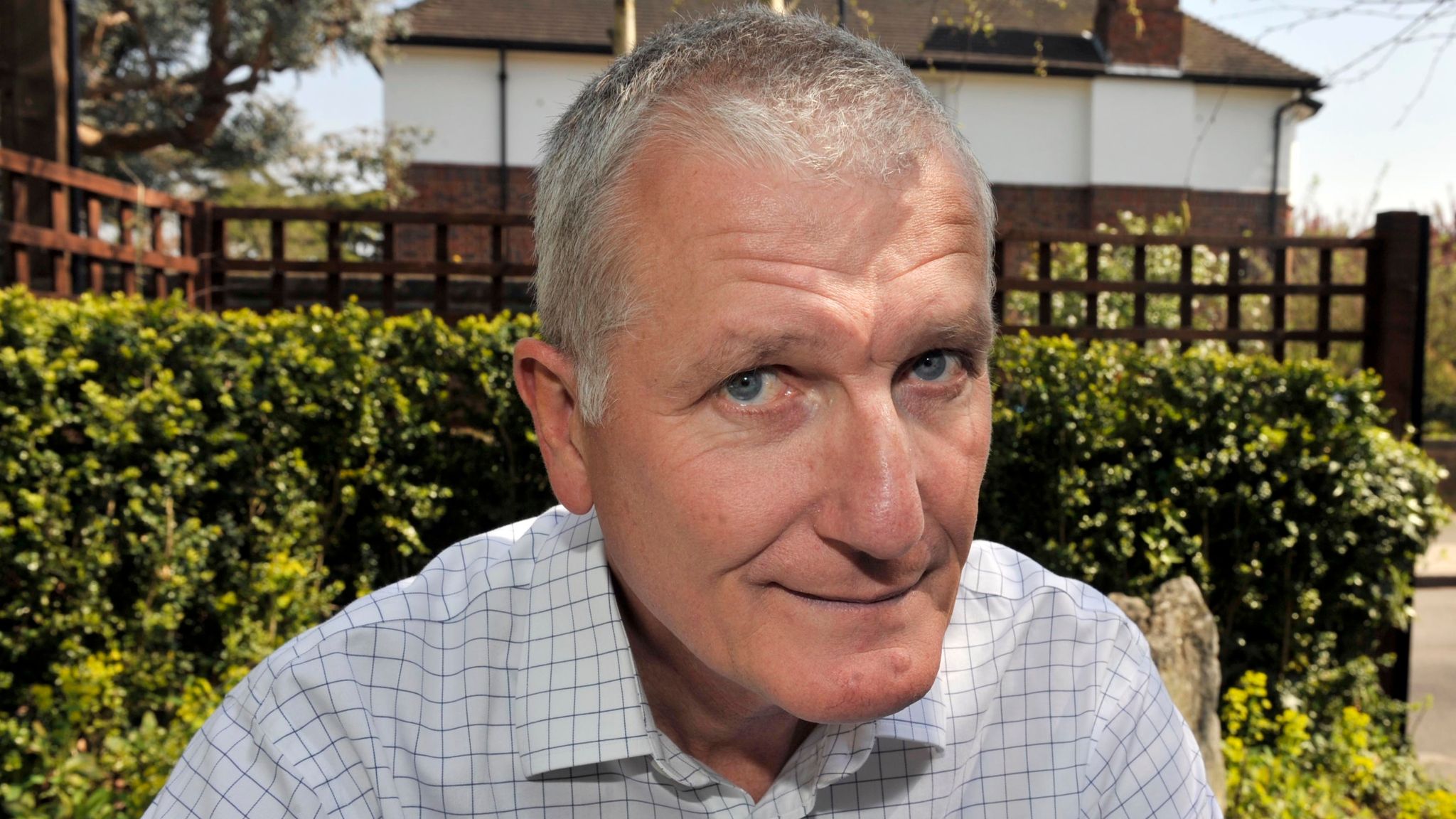 Bob Willis Bowling : Sir Ian Botham Shocked By Death Of ...