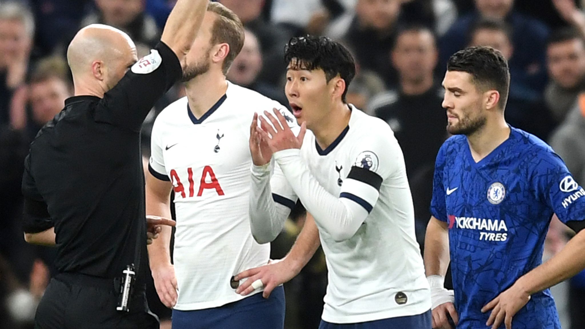 Udtømning internettet Anvendelse Tottenham appeal Heung-Min Son red card against Chelsea | Football News |  Sky Sports