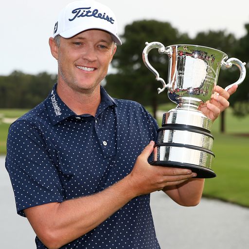 Jones holds off Oosthuizen to win home title