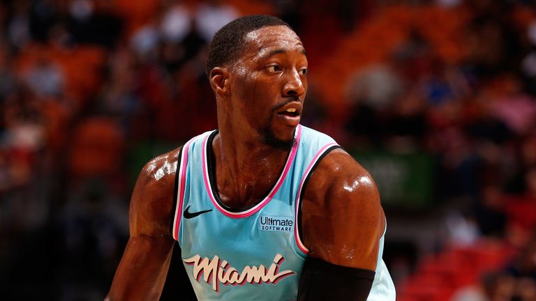 Bam Adebayo deja el cargo contra Washington