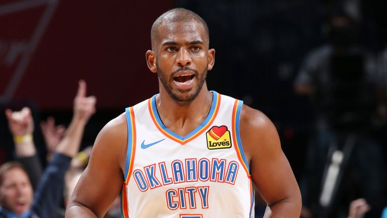 Chris Paul celebrates after draining a three-pointer against Chicago