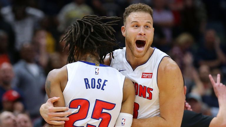 Blake Griffin celebrates after Derrick Rose hits the game-winning shot in Detroit&#39;s victory over New Orleans