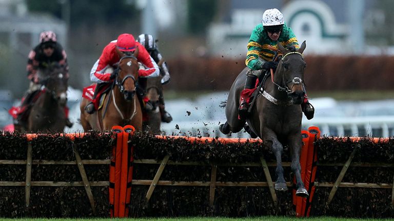 Epatante is clear over the last at Kempton