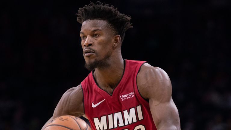 Jimmy Butler dishes a pass during the Miami Heat's win in Philadelphia