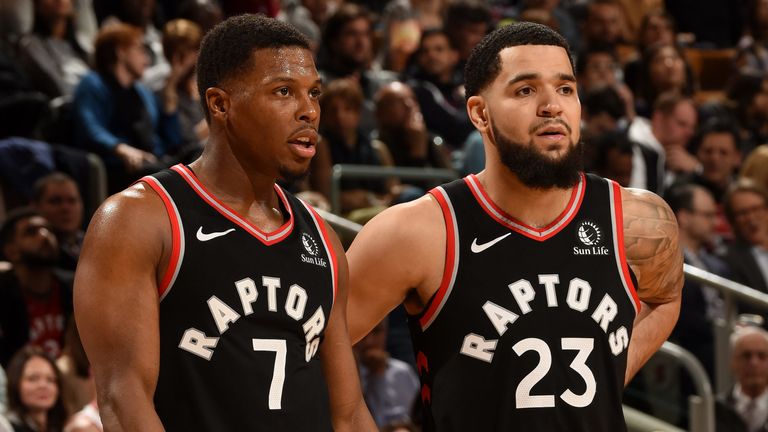 Kyle Lowry y Fred VanVleet en acción para los Raptors